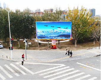 渝中户外大屏广告投放要点。